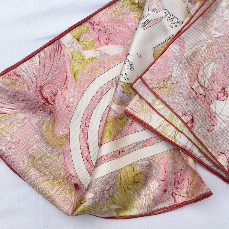 Hodvábna šatka Grace